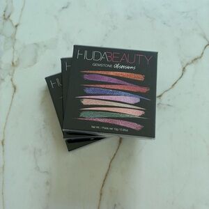 HUDA BEAUTY gemstones obsession Palette. Gorgeous colours! Brand new in package